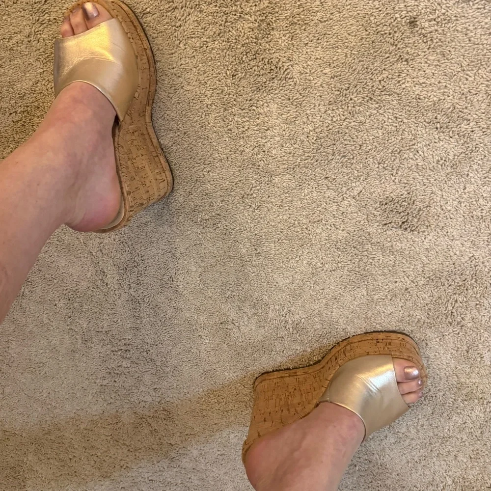 SCHUTZ Gold Wedge Sandals - Picture 4 of 9